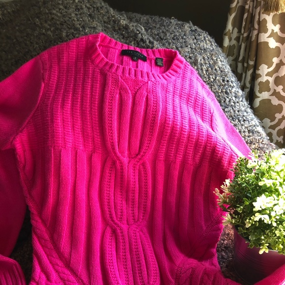 Ted Baker London Sweaters - 💗💗TED BAKER LONDON HOT PINK SWEATER  size 2